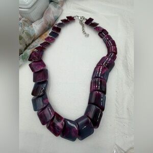 Lucite Mottled Purple Beaded Necklace